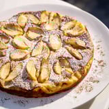 Fluffige deutsche Apfelpfannkuchen