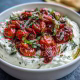 Whipped Feta Dip mit Tomaten
