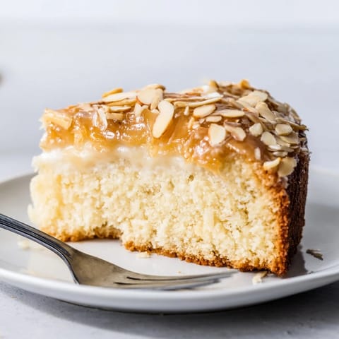 Bienenstich mit Vanillecreme