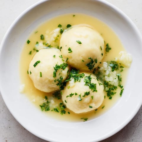 Kartoffelklöße mit Sauce Gemüse